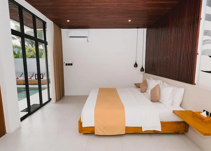 Woody Pererenan Villa