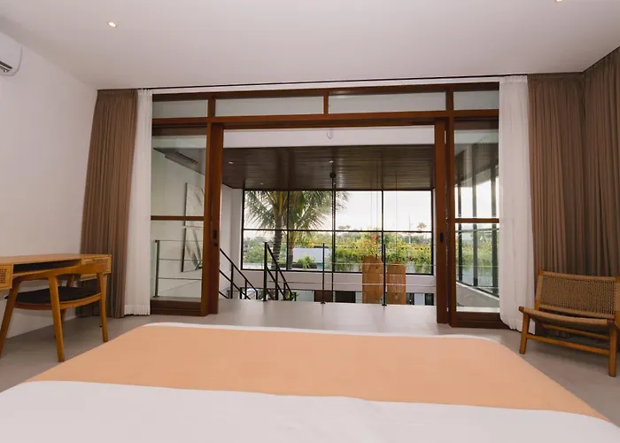 Woody Pererenan Villa