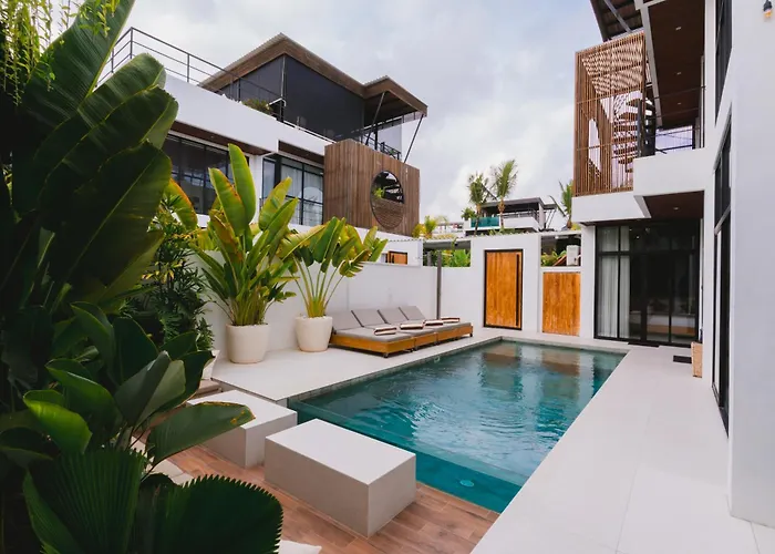 Woody Pererenan Villa *